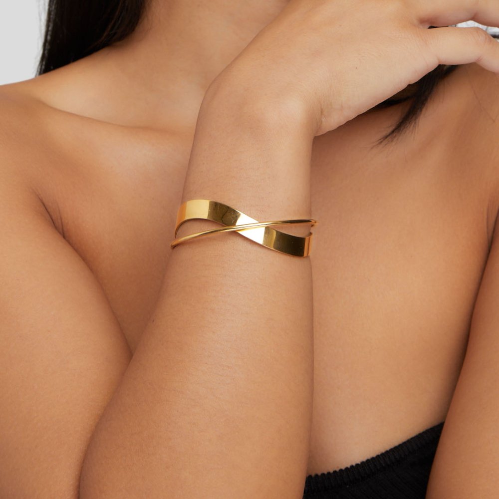 Eve Guld Bangle