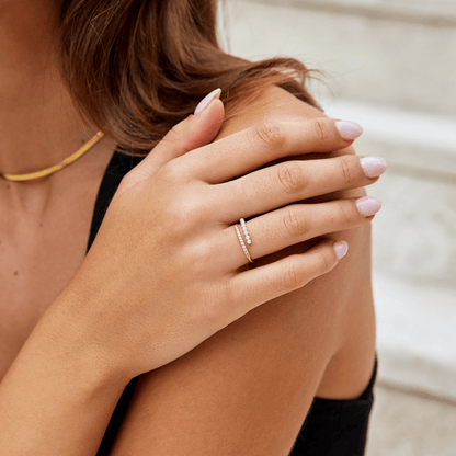 “Wrap Me” Perle & Krystal Ring