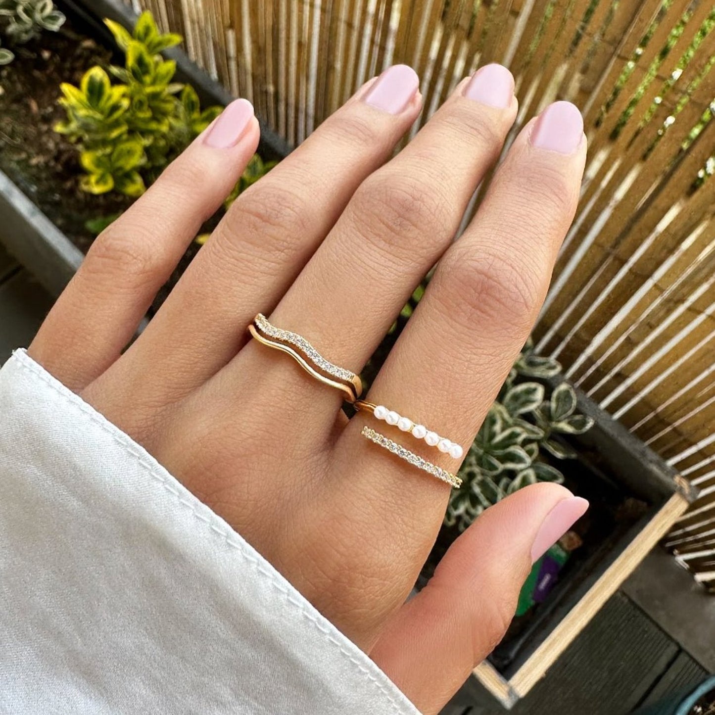 “Wrap Me” Perle & Krystal Ring